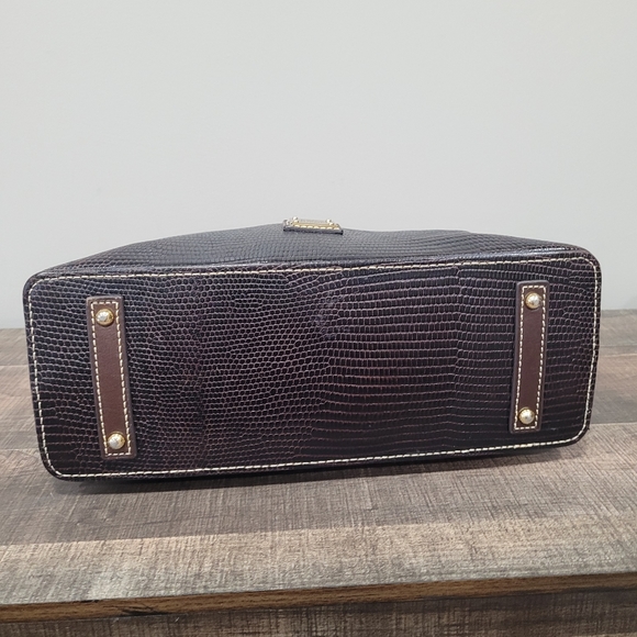 Dooney and Bourke Hobo Shoulder Purse Bag - Picture 11 of 11